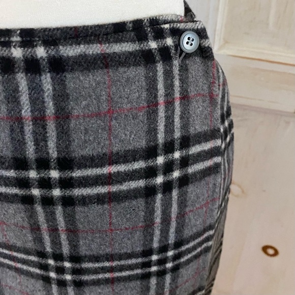 Wool Plaid Wrap Skirt Carole Little 2P Petite - Picture 3 of 13